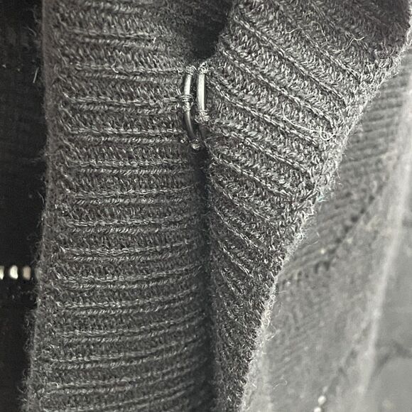 Black Pepper Women's Poncho Cowl Scoop Neckline Sweater Small Medium Black - Picture 8 of 10